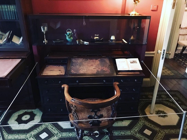 Charles Dickens Museum Desk