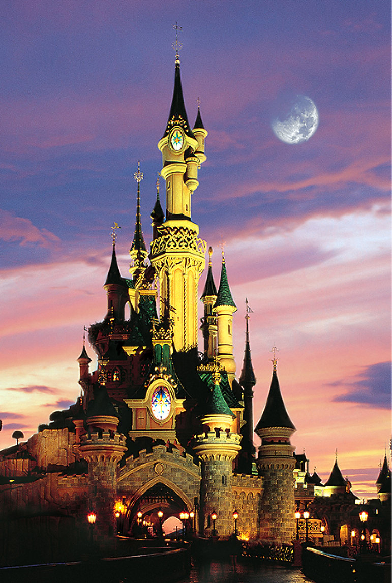 Fantasy World Castle Glow in the Dark Puzzle