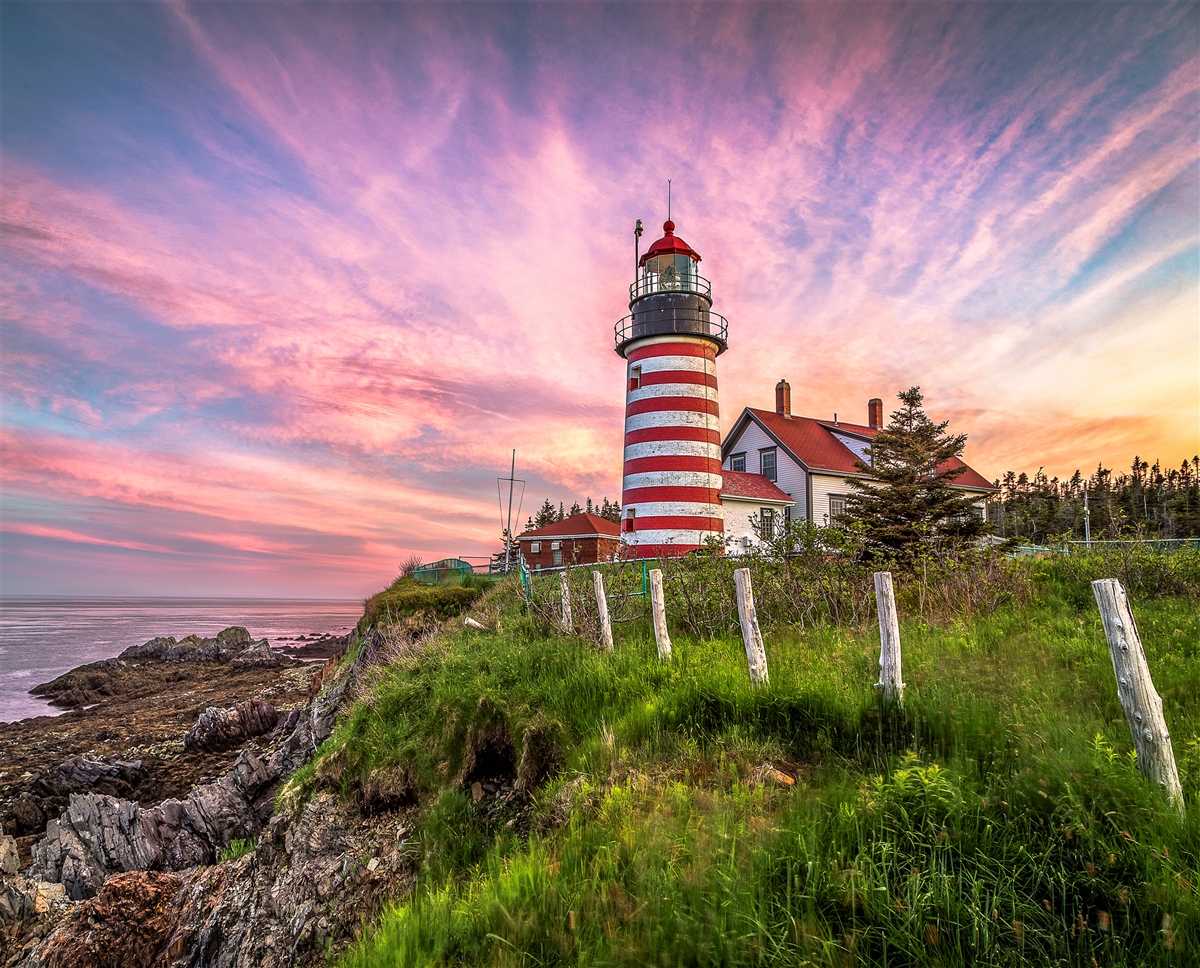 West Quoddy Head Lighthouse Lighthouse Jigsaw Puzzle