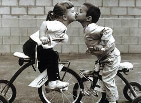Tricycle Kiss People Jigsaw Puzzle