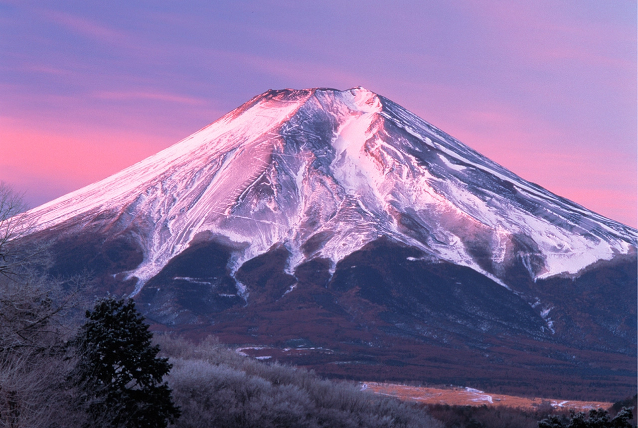 Mount Fuji, Japan Mountain Glow in the Dark Puzzle