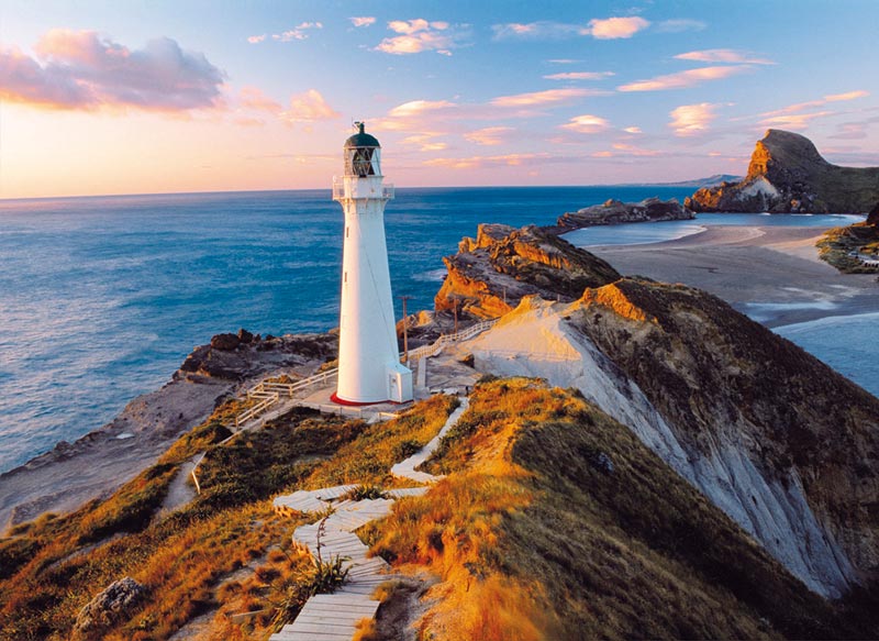 New Zealand Lighthouse - Scratch and Dent Lighthouse Jigsaw Puzzle