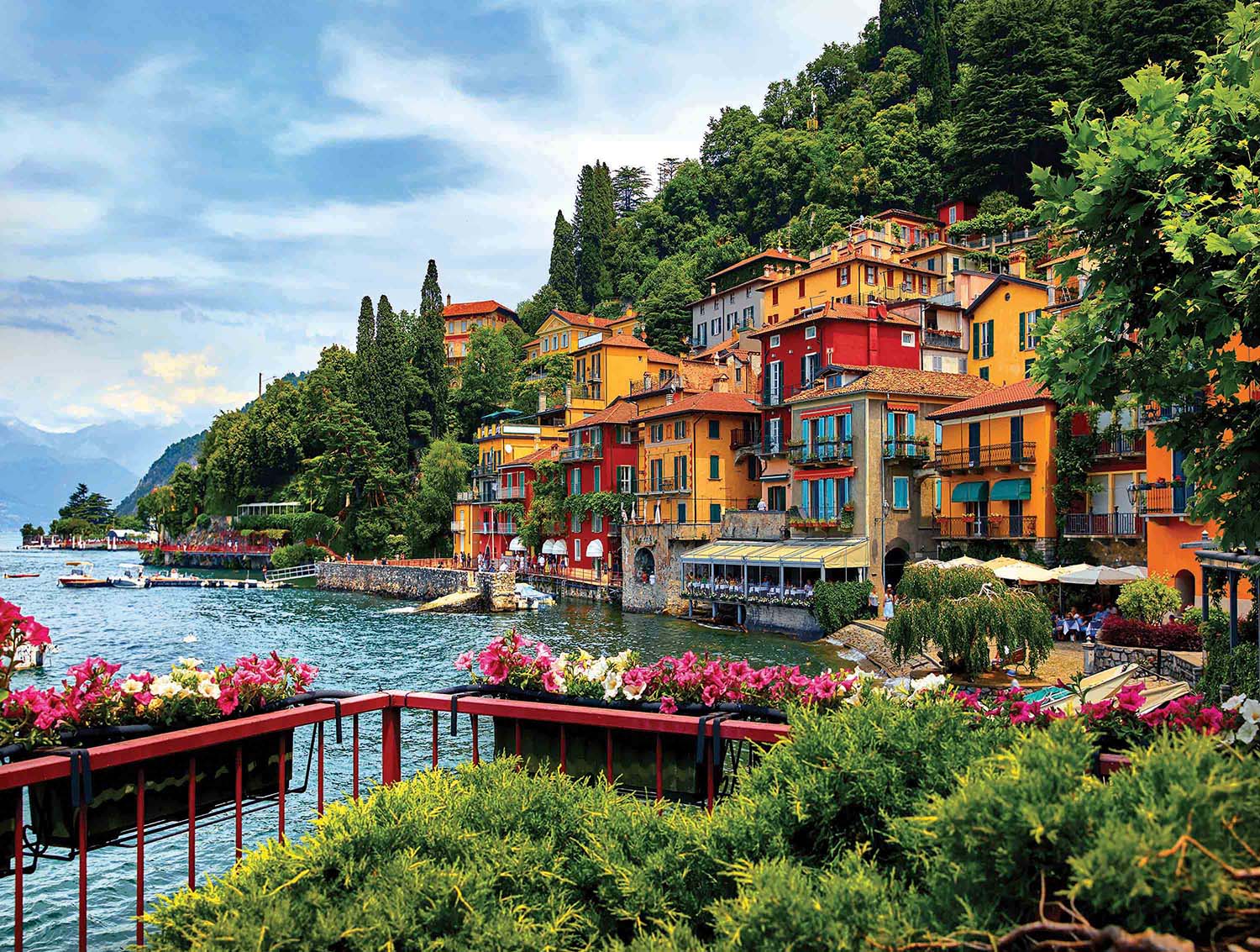 Picturesque Town at Lake Como Travel Jigsaw Puzzle