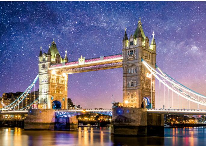 Tower Bridge, London Landmarks & Monuments Glow in the Dark Puzzle