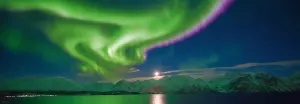Polar Light Landscape By Heye