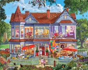 Summer House Nostalgic & Retro By White Mountain