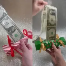 Christmas Surprise Money Pull Pouch - 4 pack