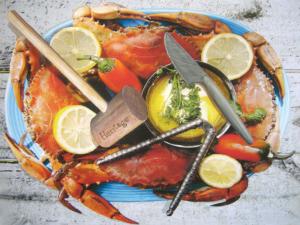 Blue Crab Feast Beach & Ocean Jigsaw Puzzle By Heritage Puzzles